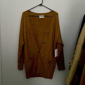 Aritizia Camel Cardigan